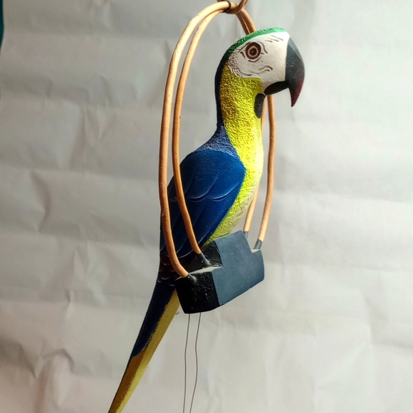 Bird Sculptures - Picture 2 of 7